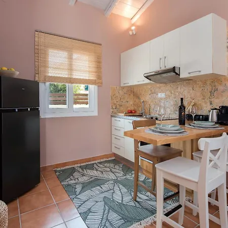 Nikas * Kanali (Corfu)